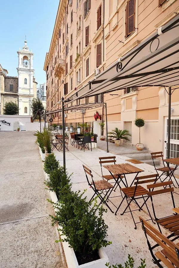 Moma Luxury Vatican Apartment By Varental Rome