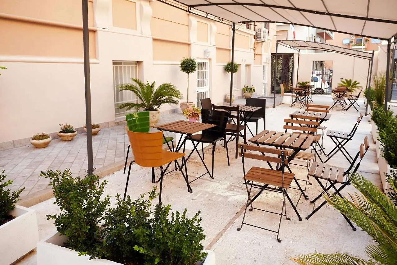 Moma Luxury Vatican Apartment By Varental Rome